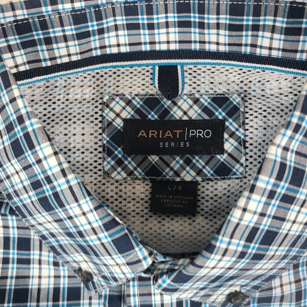 ARIAT Pro Series Shirt Men Large Blue Plaid Vented Preppy Button Up Short Sleeve